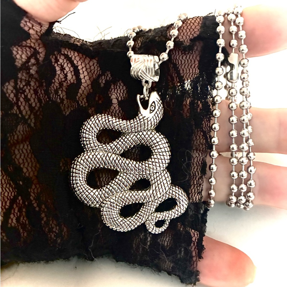 GOTHIC SNAKE NECKLACE large!